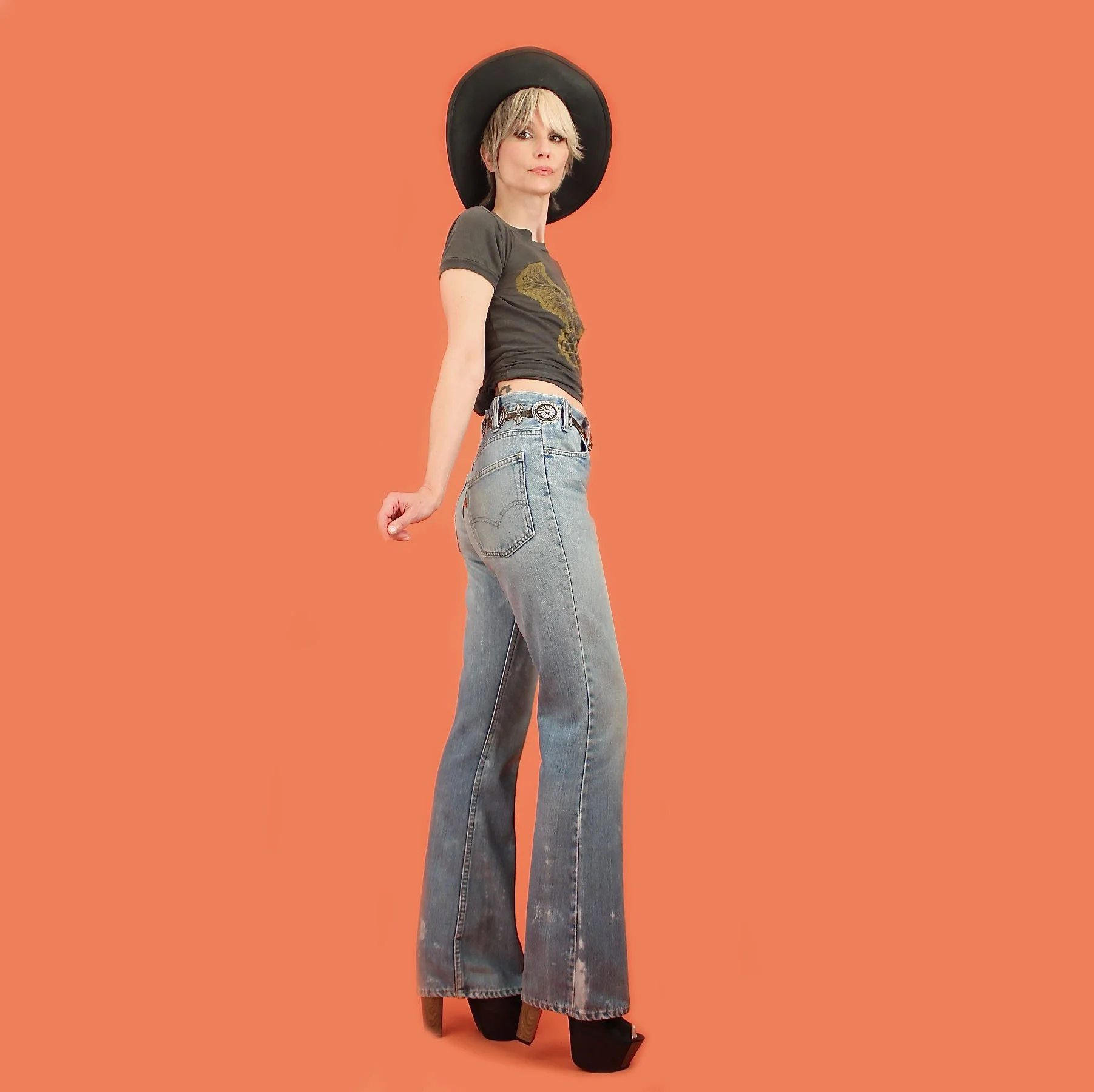 ViNtAgE 1977 Orange Tab Levi's 646 Jeans // Distressed Bleached